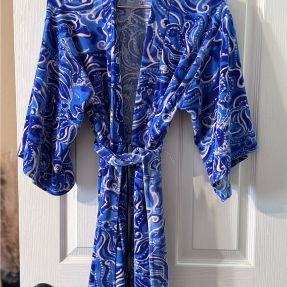 Lilly Pulitzer Robe - Picture 3 of 6